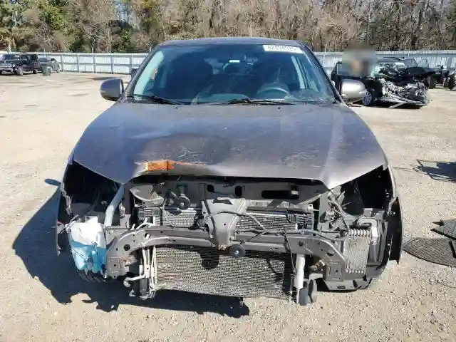 JA4AP3AU8JU024585 2018 MITSUBISHI OUTLANDER-4