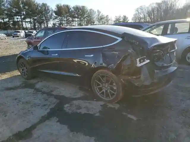 5YJ3E1EA4KF399862 2019 TESLA MODEL 3-1