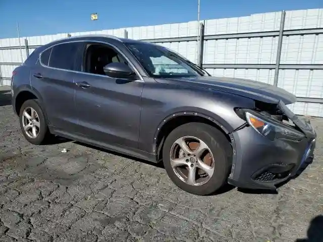 ZASPAKAN1K7C30052 2019 ALFA ROMEO STELVIO-3