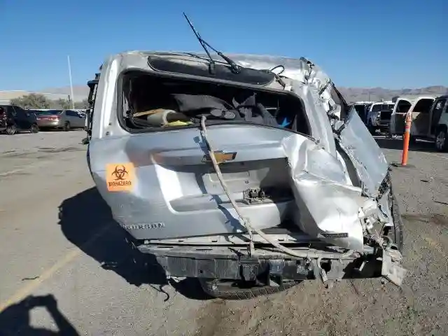 1GNSKJKC3HR126366 2017 CHEVROLET SUBURBAN-5
