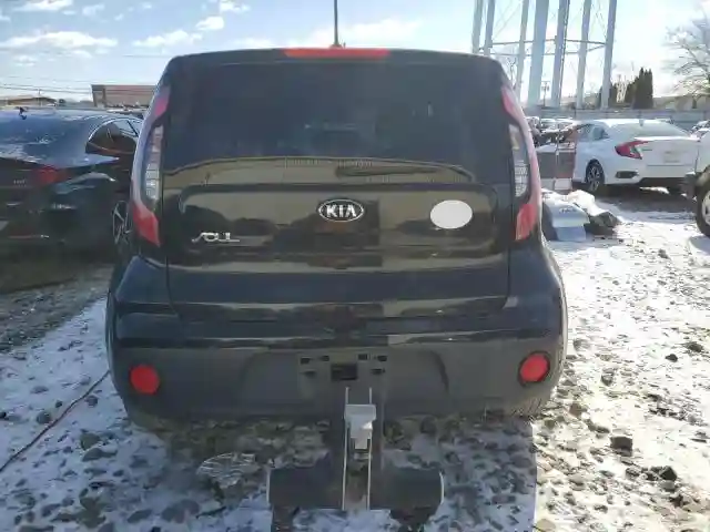 KNDJN2A26H7422827 2017 KIA SOUL-5