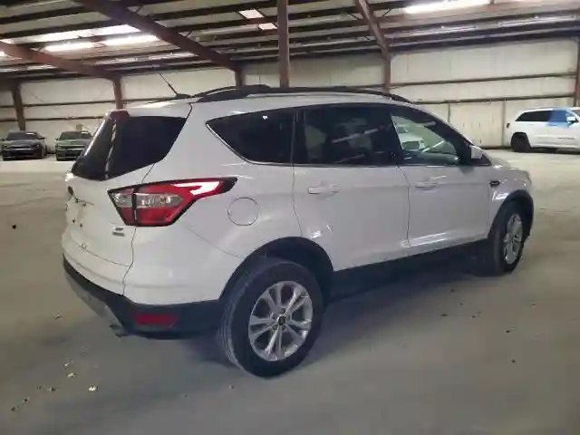 1FMCU0GD5JUC49541 2018 FORD ESCAPE-2