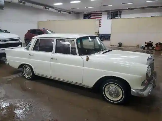 190DC041139D 1963 MERCEDES-BENZ 190-CLASS-3