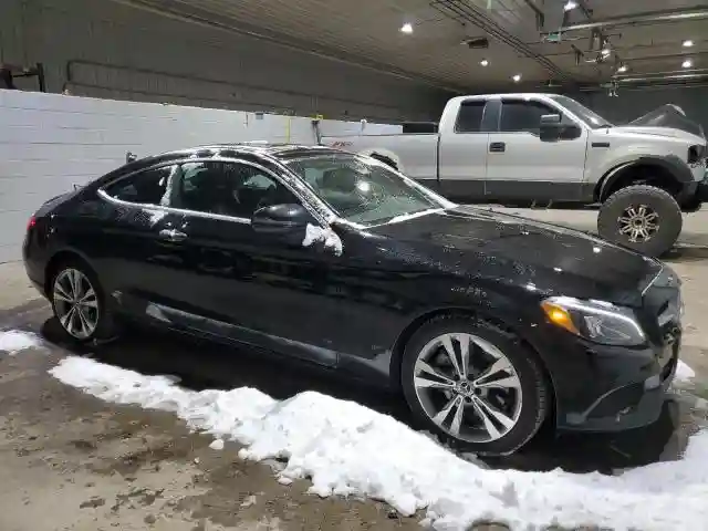 WDDWJ4KB8JF695992 2018 MERCEDES-BENZ C-CLASS-3