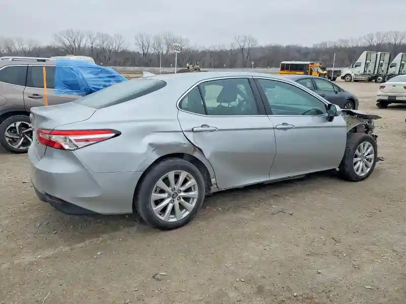 4T1L11AK9LU885601 2020 TOYOTA CAMRY-2