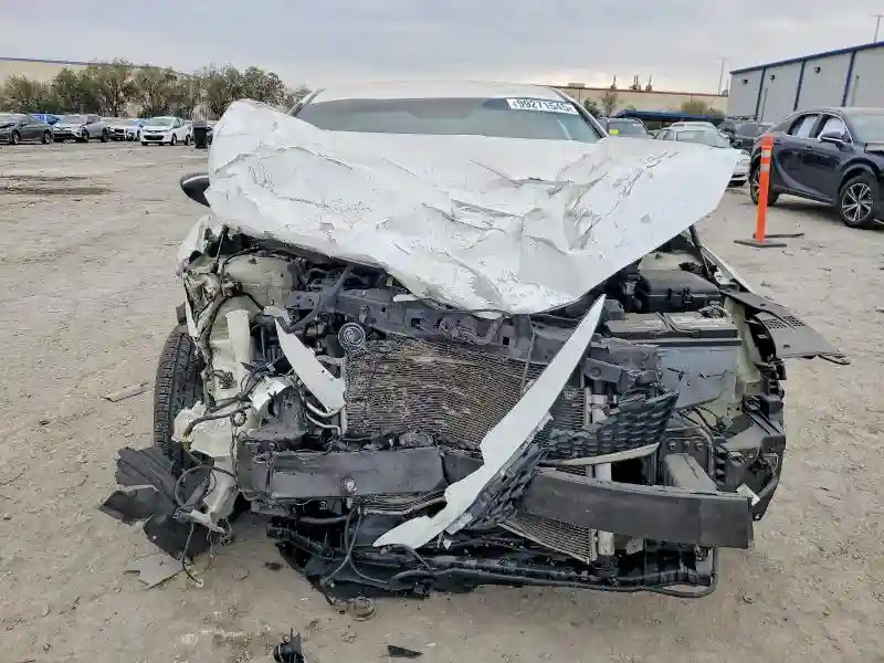 KNAGT4L37G5073945 2016 KIA OPTIMA-4