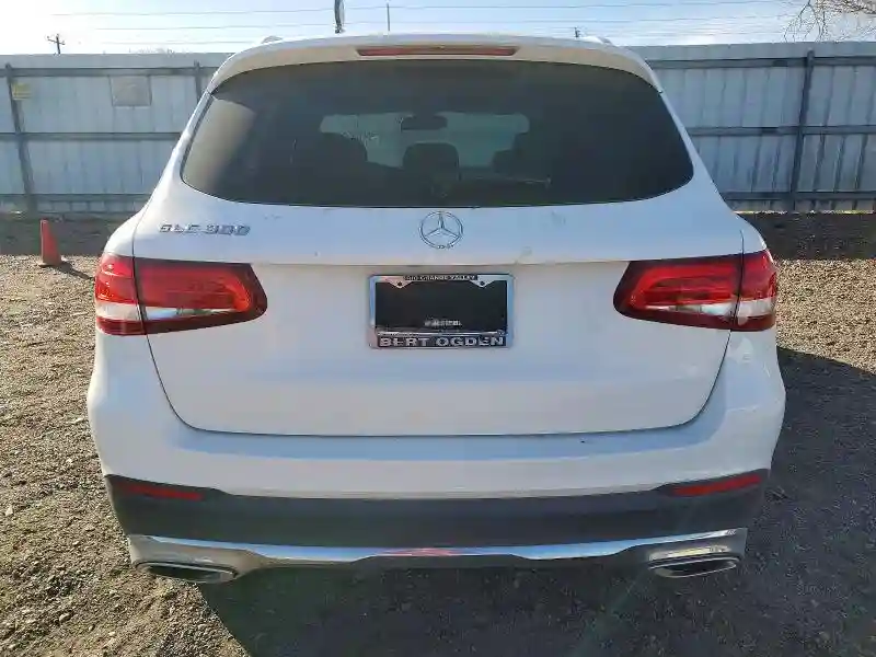 WDC0G4JB0JV035946 2018 MERCEDES-BENZ GLC-CLASS-5