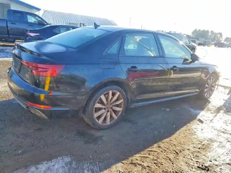 WAUDNAF48JA040323 2018 AUDI A4-2