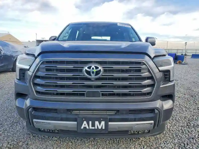7SVAAABA5PX003366 2023 TOYOTA SEQUOIA-4