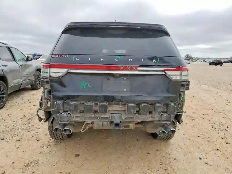 5LM5J7XC8LGL35734 2020 LINCOLN AVIATOR-5