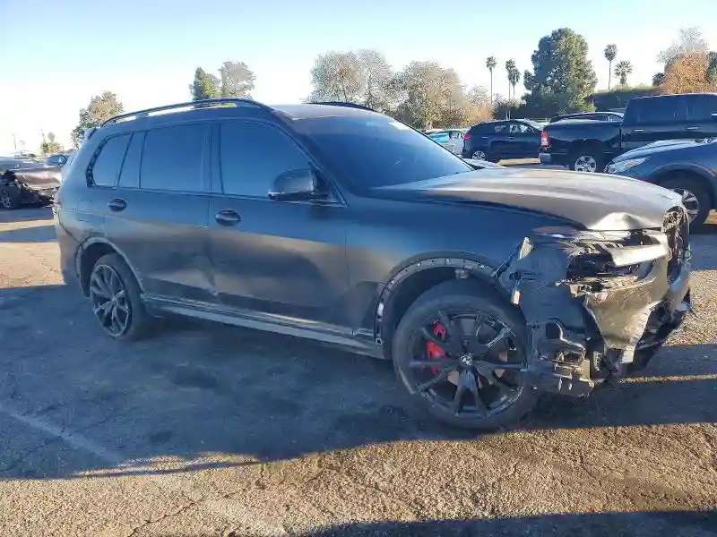 5UX33EM06S9X01439 2025 BMW X7 M60I-3