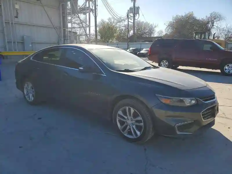 1G1ZD5ST1JF121529 2018 CHEVROLET MALIBU-3
