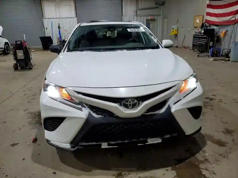 4T1B11HK1KU784407 2019 TOYOTA CAMRY-4