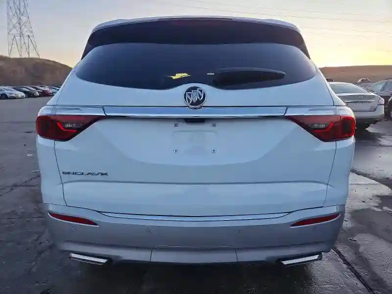 5GAEVBKW8NJ115923 2022 BUICK ENCLAVE-5