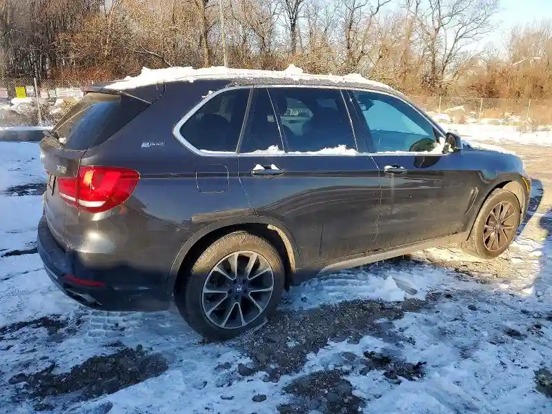 5UXKT0C59J0W00216 2018 BMW X5-2