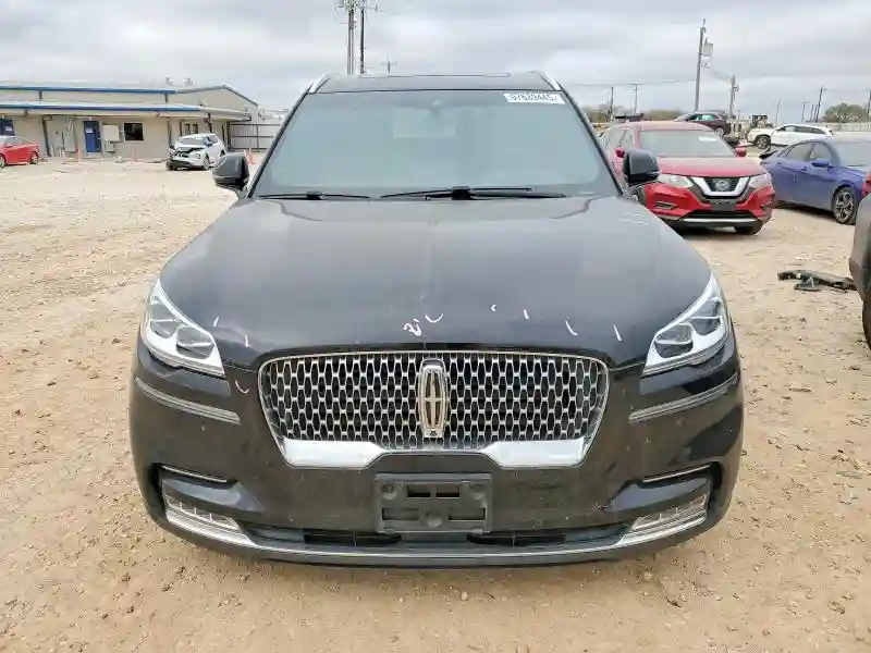 5LM5J7XC8LGL35734 2020 LINCOLN AVIATOR-4