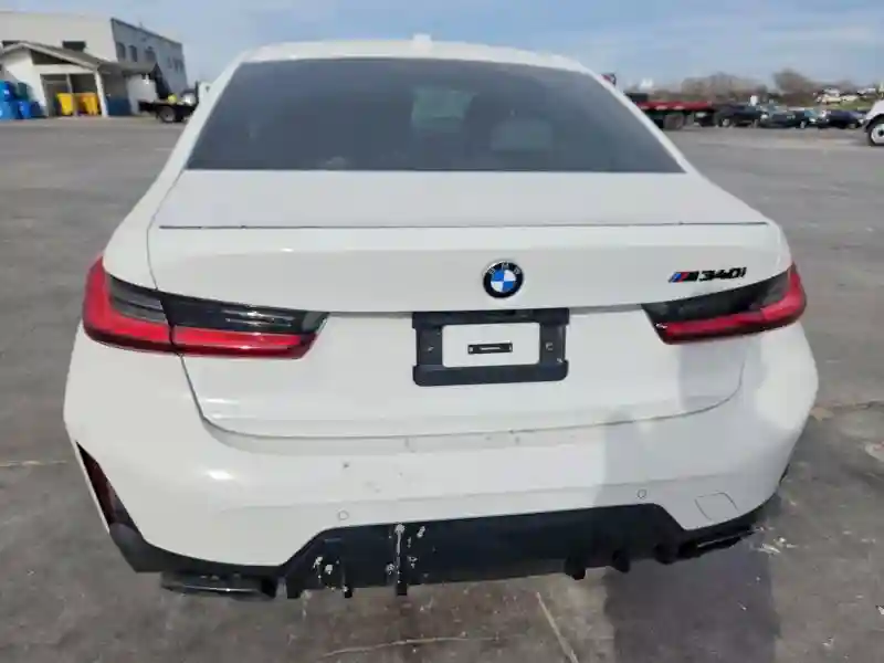 3MW49FF00P8D47231 2023 BMW MOTORRAD M3-5