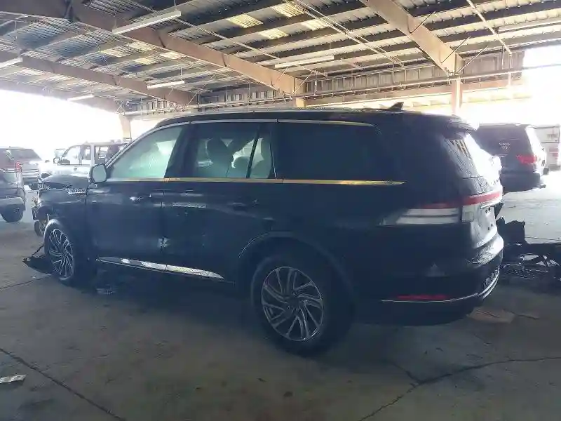 5LM5J0XC8PGL07896 2023 LINCOLN TOWNHOUSE AVIATOR-1