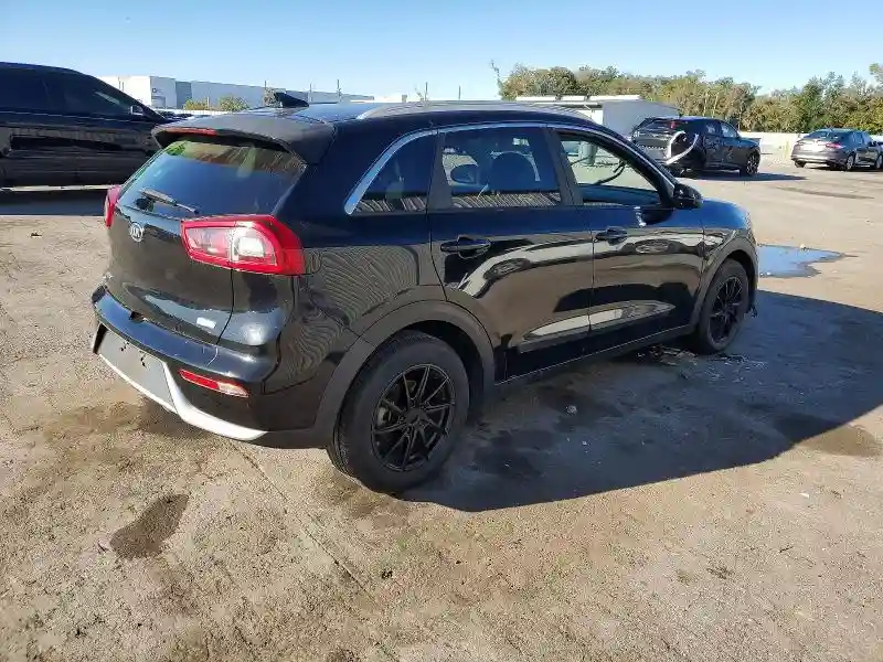 KNDCB3LC0K5225099 2019 KIA NIRO-2