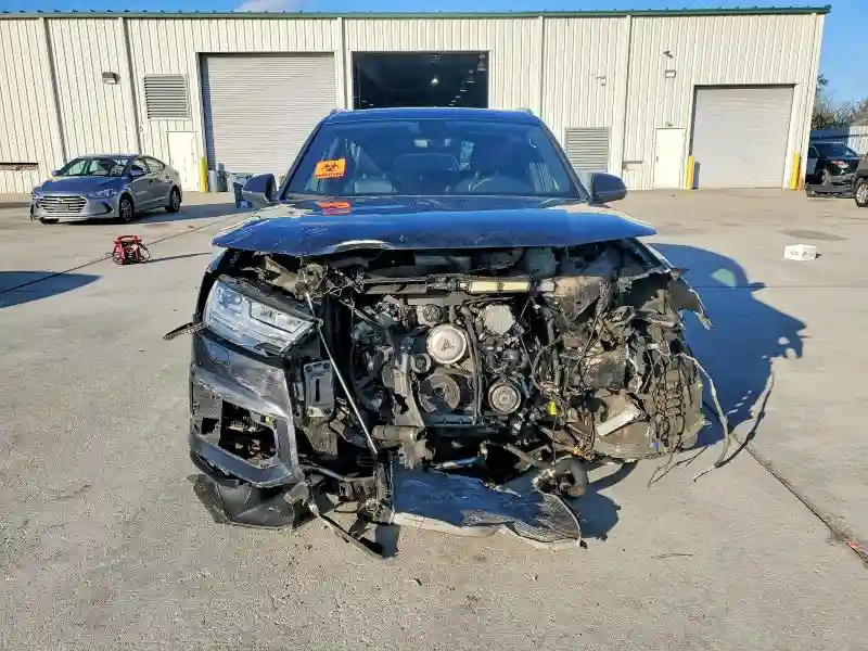 WA1LAAF76HD018537 2017 AUDI Q7-4
