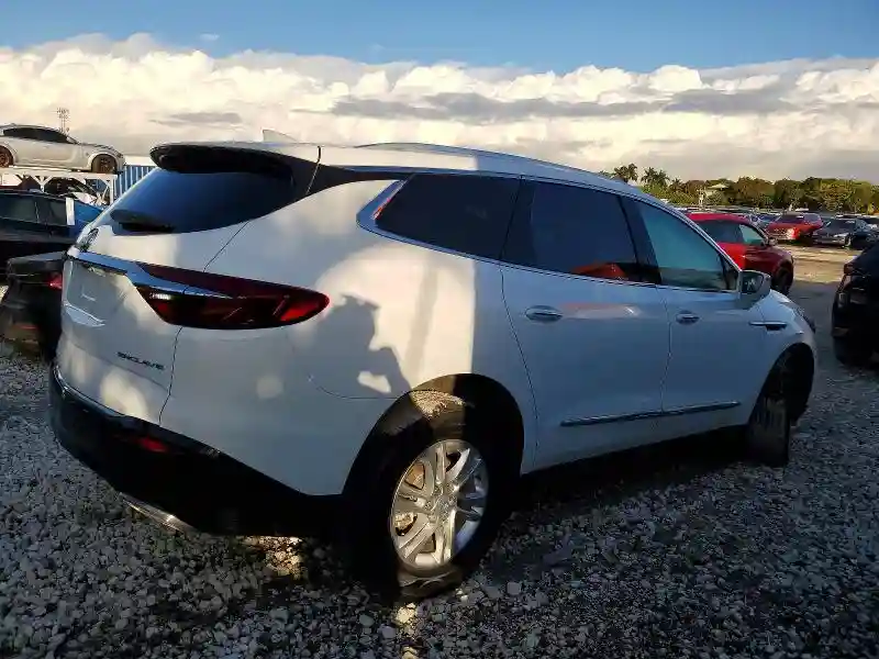 5GAERBKW5JJ122102 2018 BUICK ENCLAVE-2