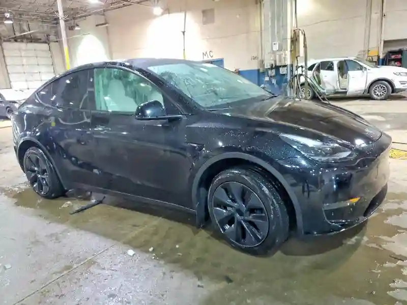 7SAYGDED6RF107413 2024 TESLA MODEL Y-3