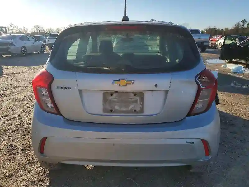 KL8CB6SA8KC747744 2019 CHEVROLET SPARK-5