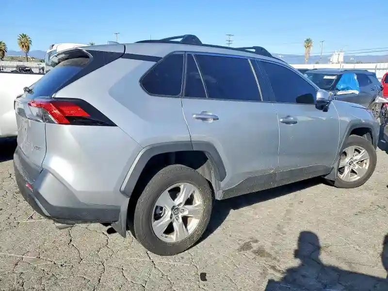 2T3W1RFV0MW110773 2021 TOYOTA RAV4-2