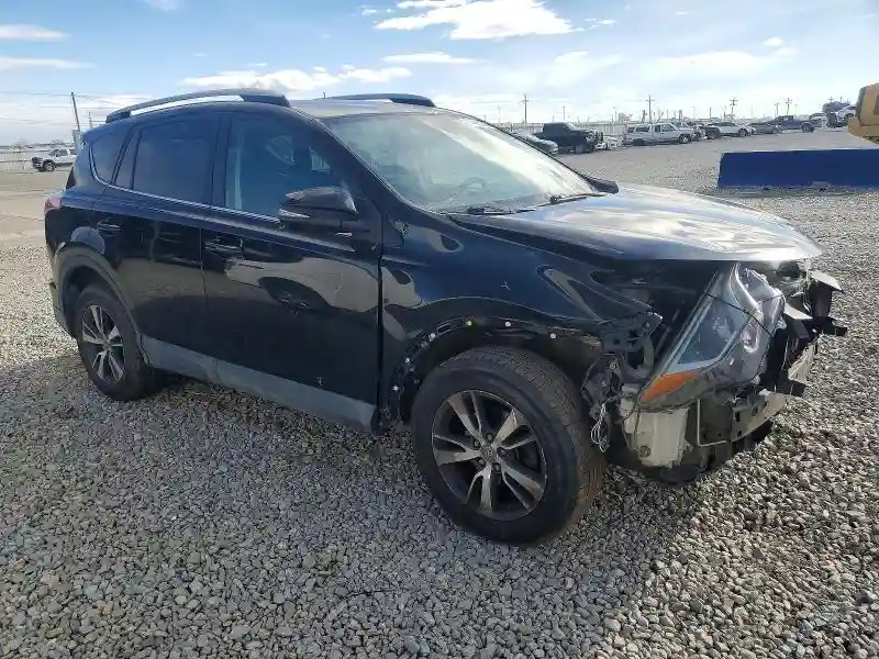 2T3RFREV9JW716570 2018 TOYOTA RAV4-3