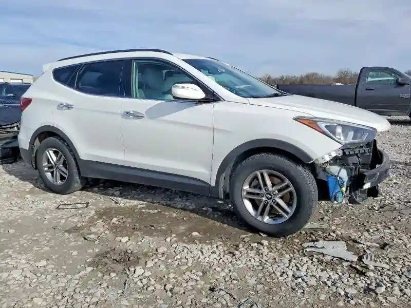 5NMZU3LB8JH061205 2018 HYUNDAI SANTA FE-3