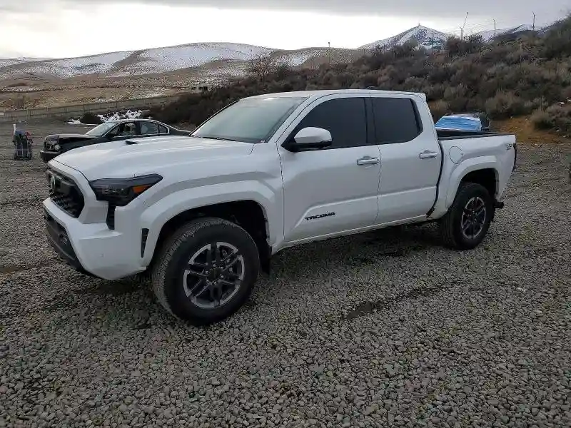 3TYLB5JN6RT047482 2024 TOYOTA TACOMA-0