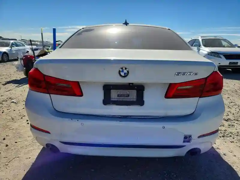 WBAJA9C50JB033256 2018 BMW 5 SERIES-5