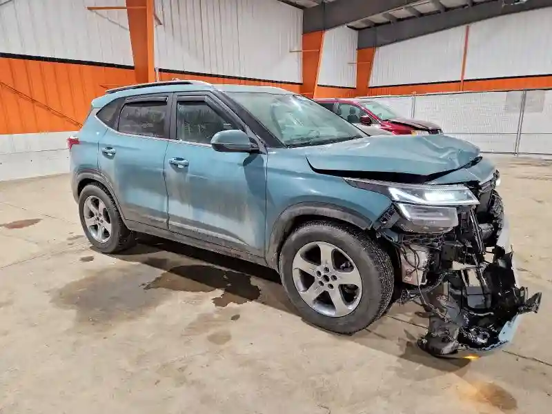 KNDEUCAAXS7776164 2025 KIA SELTOS-3