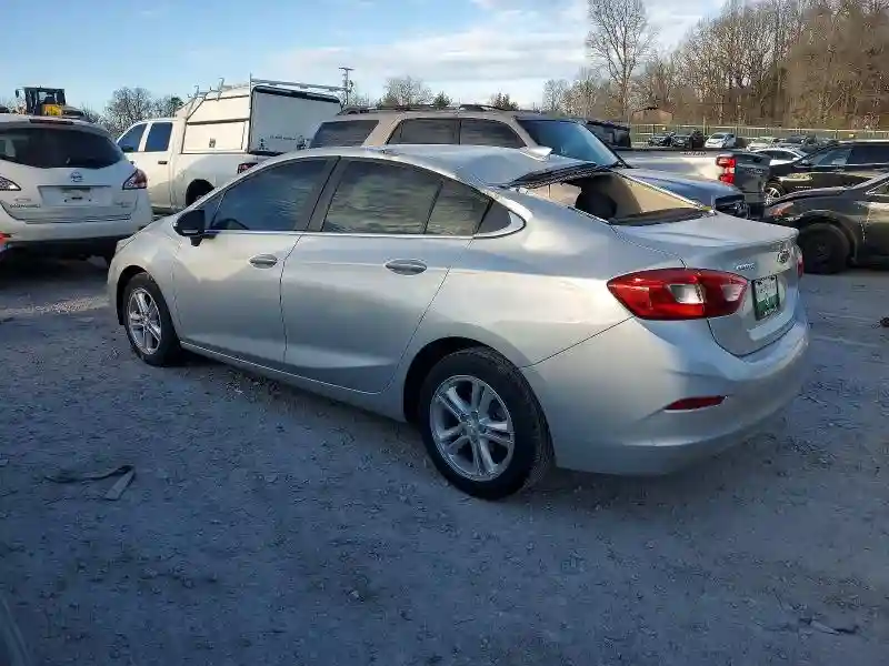 1G1BE5SM0J7244448 2018 CHEVROLET CRUZE-1