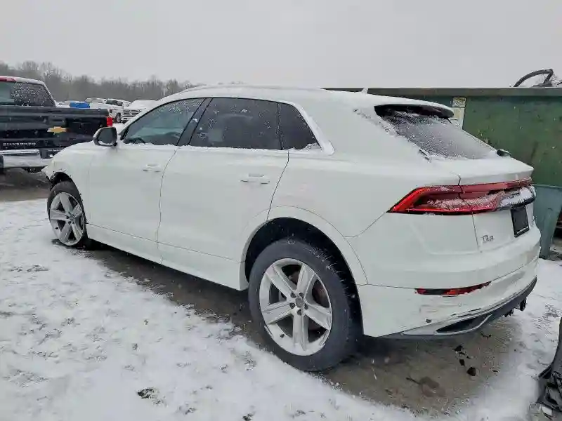 WA1AVAF15KD022657 2019 AUDI Q8-1