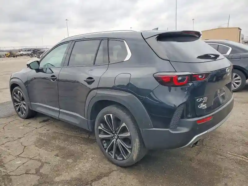 7MMVABEYXPN137134 2023 MAZDA CX-50-1