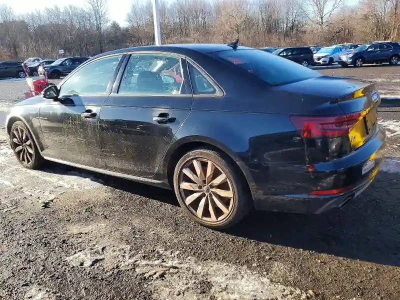 WAUDNAF48JA040323 2018 AUDI A4-1