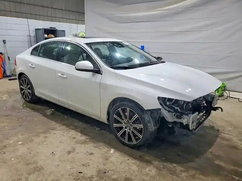 LYV402TM0JB171878 2018 VOLVO S60-3