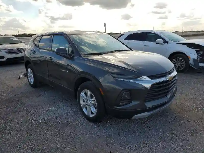 3GNKBBRA2KS685499 2019 CHEVROLET BLAZER-3