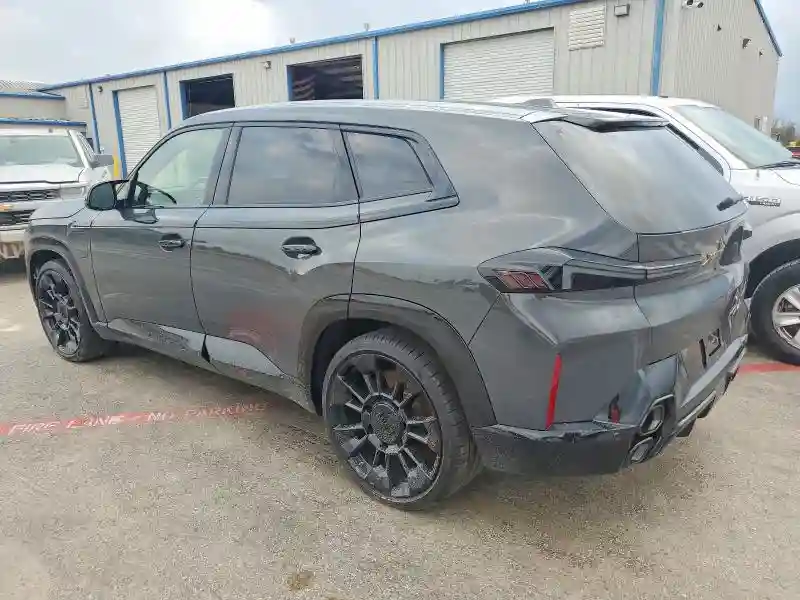 5YM23CS06S9Z37228 2025 BMW XM-1