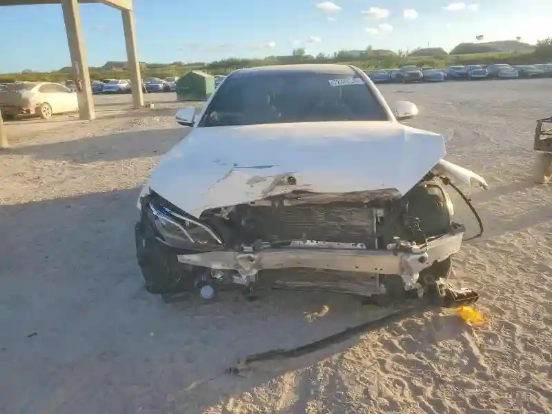 WDDZF4KB9JA375236 2018 MERCEDES-BENZ E-CLASS-4