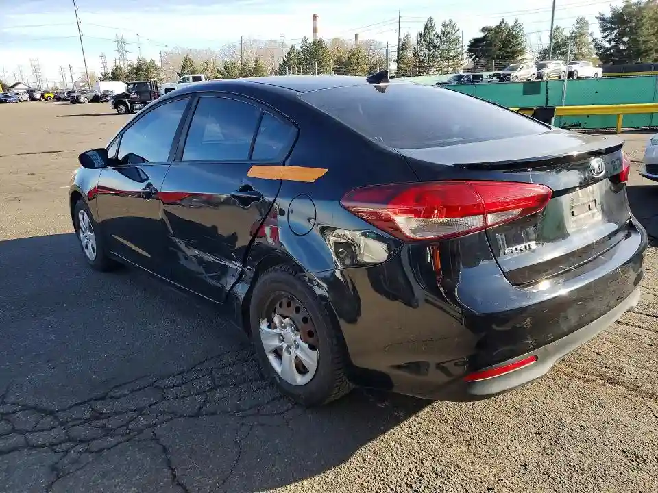3KPFL4A72HE041544 2017 KIA FORTE-1