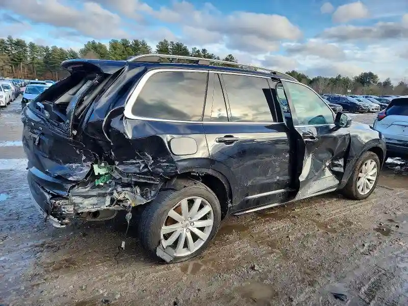 YV4A22PK4H1182290 2017 VOLVO XC90-2