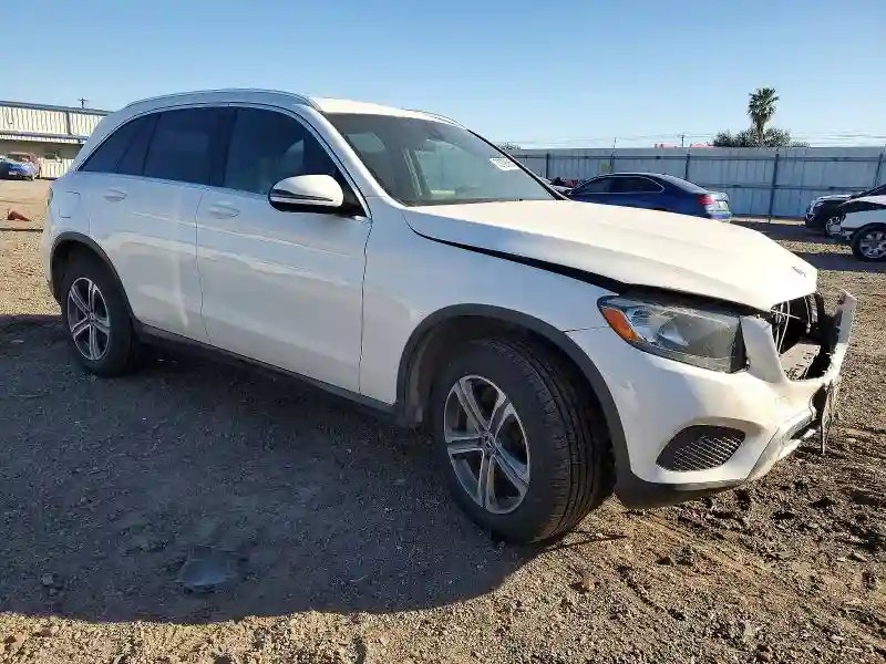 WDC0G4JB0JV035946 2018 MERCEDES-BENZ GLC-CLASS-3