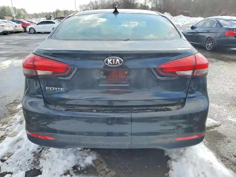 3KPFK4A70HE053761 2017 KIA FORTE-5