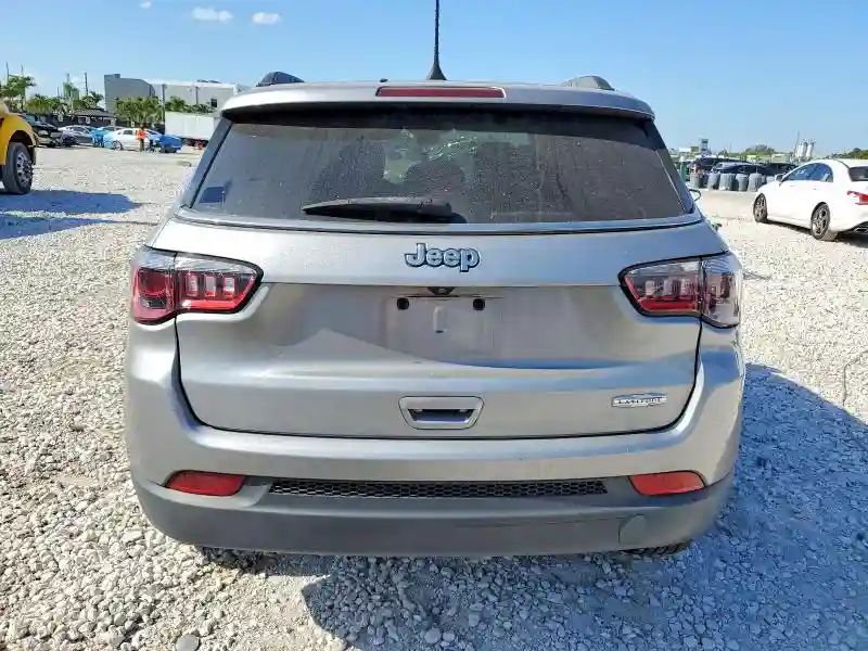 3C4NJCBBXMT563567 2021 JEEP COMPASS-5