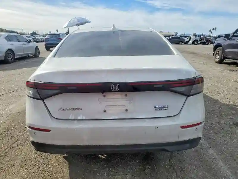 1HGCY2F80RA028405 2024 HONDA ACCORD-5