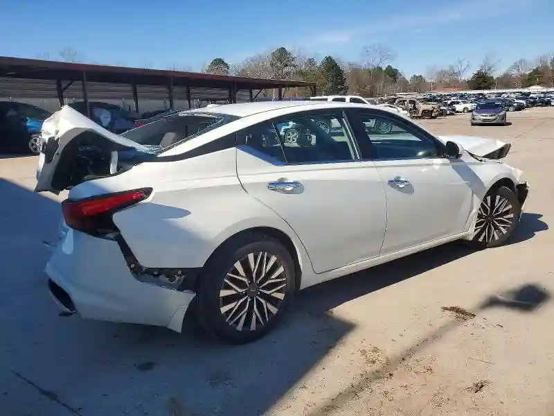 1N4BL4DV8PN313023 2023 NISSAN ALTIMA-2
