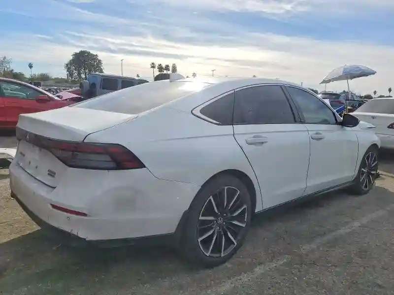 1HGCY2F80RA028405 2024 HONDA ACCORD-2