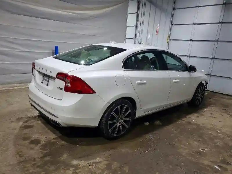 LYV402TM0JB171878 2018 VOLVO S60-2